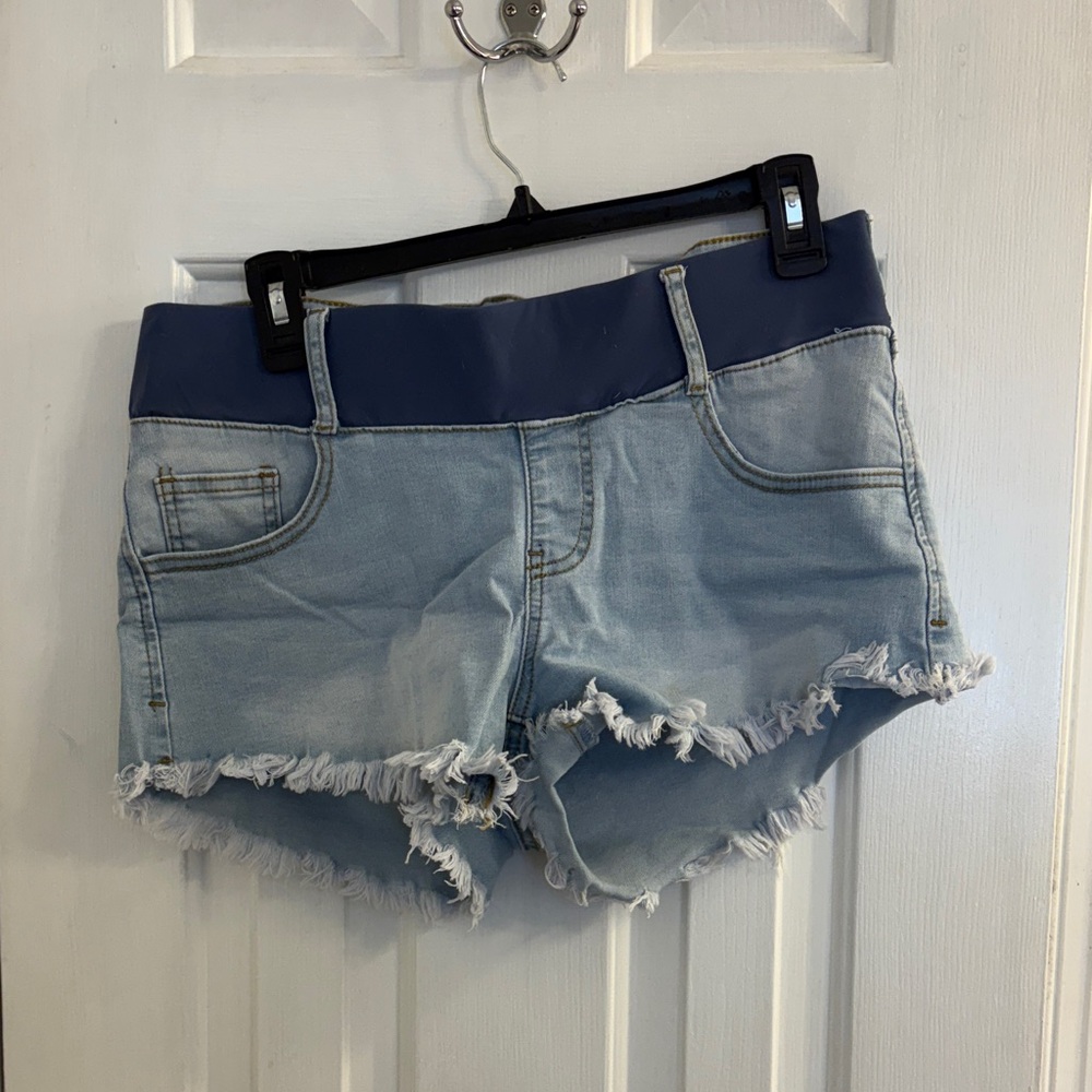 Denim Frayed Hem Women Shorts - Maternity